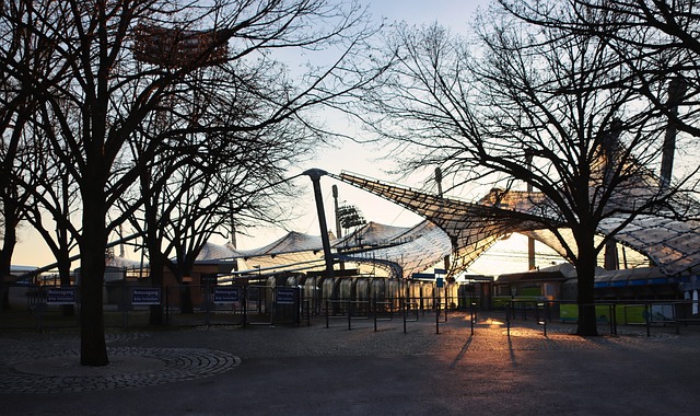 而並非頂尖 而並非頂尖